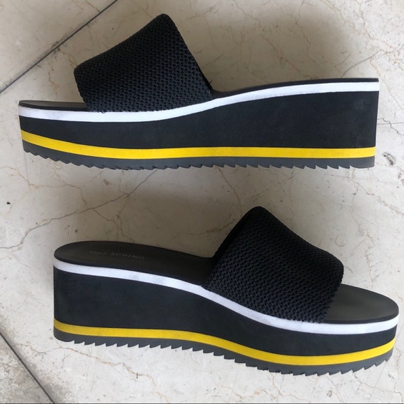 Call it spring platform slips - Picture 3 of 4